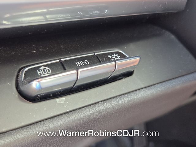 Used 2021 Blue Chevrolet Stingray image 29