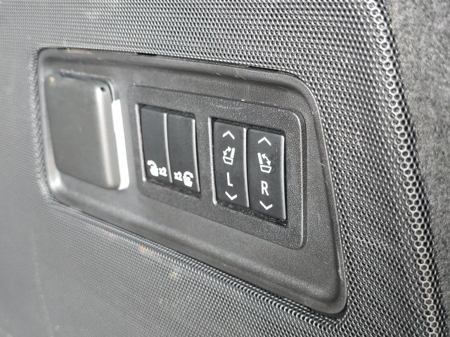 2021 Cadillac Escalade Sport Platinum:C02489