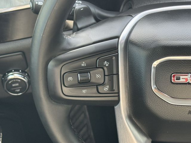 2023 GMC Sierra 1500 SLT - 11