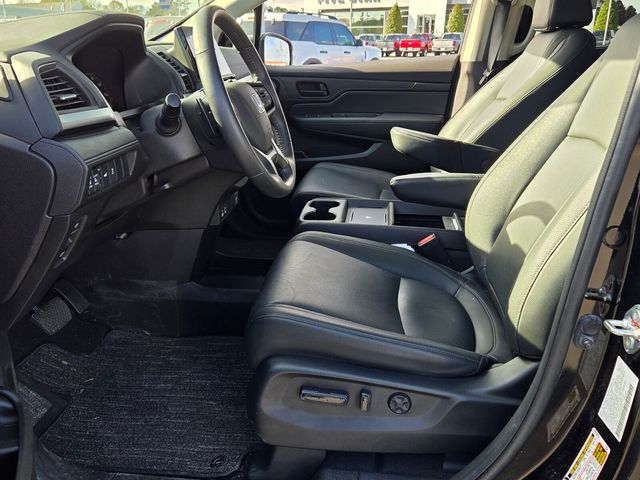 Used 2025  Honda EX-L image 11