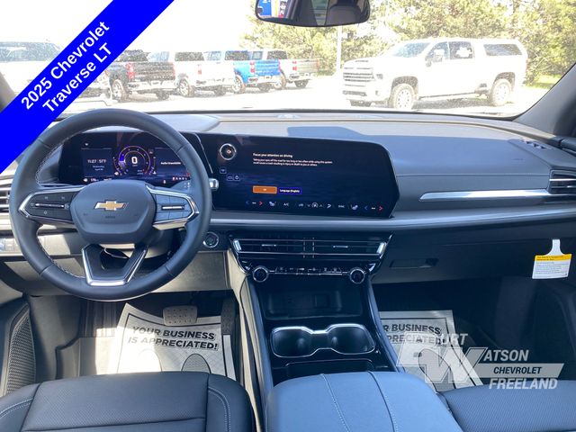 2025 Chevrolet Traverse LT photo