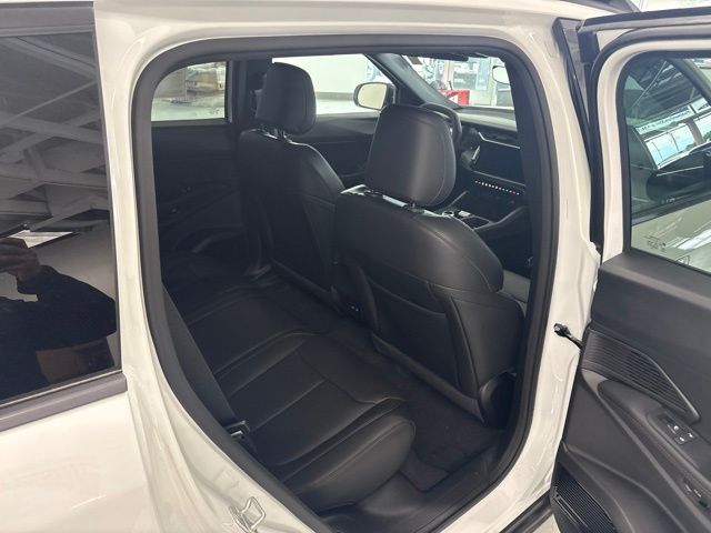 2026 Bright White Clearcoat Jeep Cherokee Limited 4X4 SUV