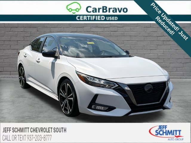 Aspen White Tricoat/Super Black 2022 Nissan Sentra Sedan Front-Wheel Drive Continuously Variable Transmission