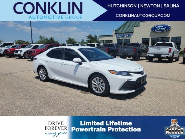 2024 Toyota Camry LE FWD