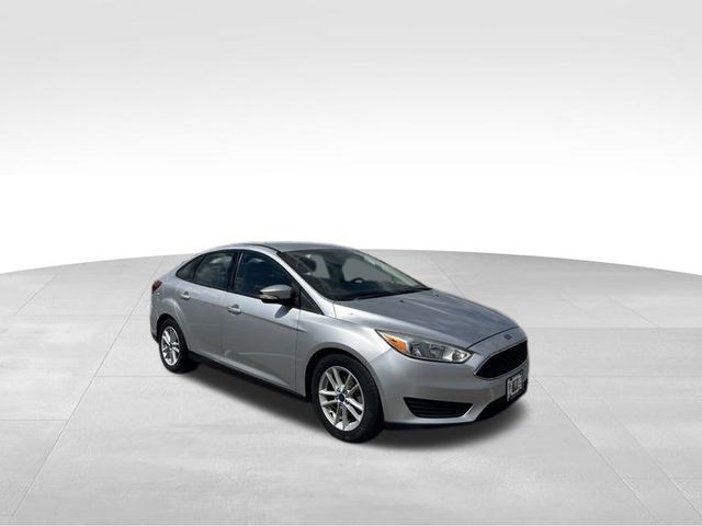 Used 2017 Ford Focus SE with VIN 1FADP3F20HL229897 for sale in Kansas City