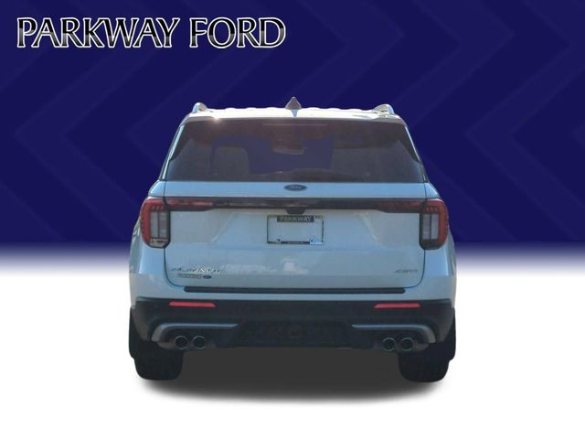 Used 2025 White Ford Platinum image 4