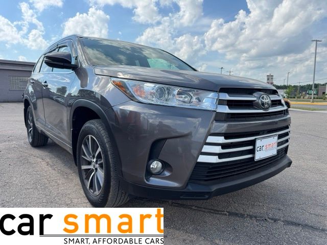 Predawn Gray Mica 2017 Toyota Highlander SUV / Crossover All-Wheel Drive 8-Speed Automatic