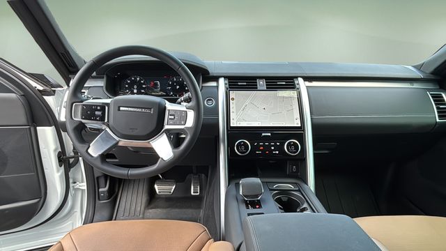 Used 2026  Land Rover Gemini Edition image 9