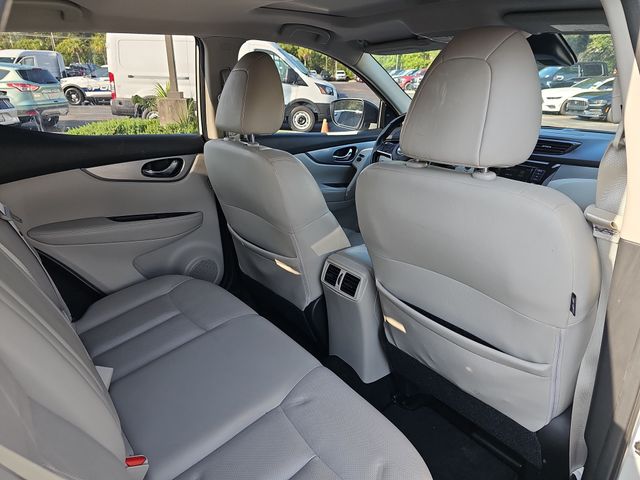 Certified Used 2020 White Nissan SL image 11