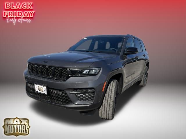 2025 Jeep Grand Cherokee Altitude 3