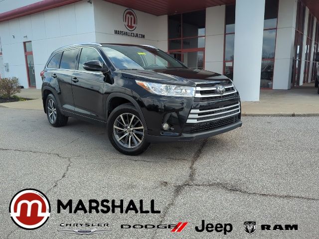 Black 2017 Toyota Highlander XLE AWD SUV / Crossover All-Wheel Drive 8-Speed Automatic