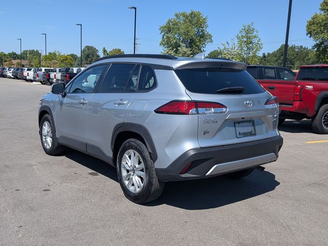 2024 Toyota Corolla Cross - Image 3