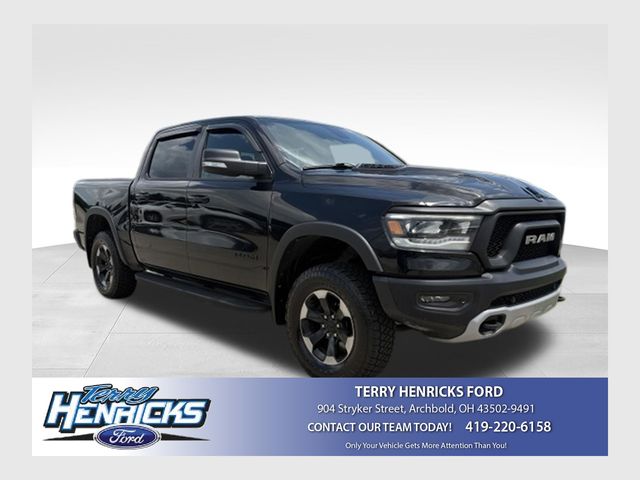 Diamond Black Crystal Pearlcoat 2020 RAM 1500 Pickup Truck Four-Wheel Drive 8-Speed Automatic