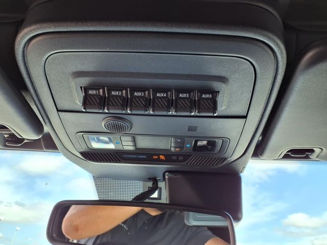 2024 Ford Bronco Outer Banks photo