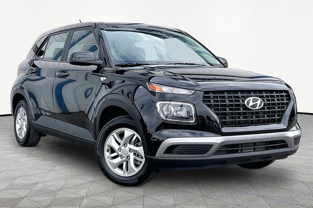 Onyx Black 2026 Hyundai Venue SUV / Crossover Front-Wheel Drive Continuously Variable Transmission