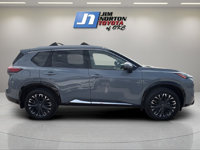 Used 2025 Nissan Rogue SUV