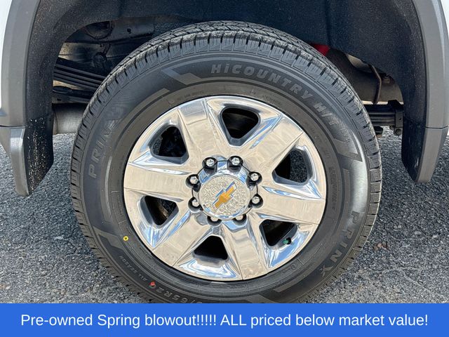 Used 2023 White Chevrolet LTZ image 11