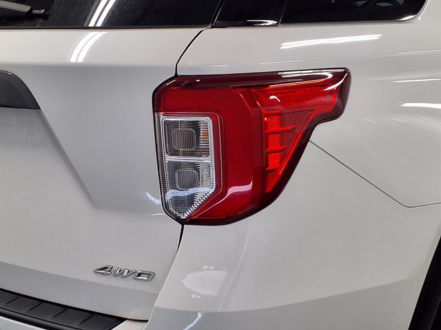 2023 Ford Explorer - Image 10