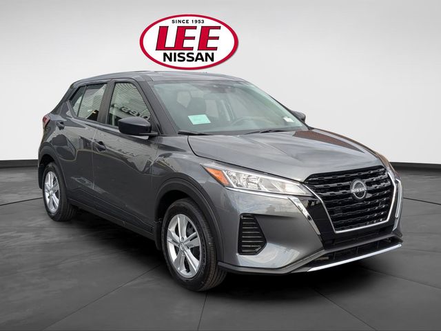 2025 Nissan Kicks Play S FWD