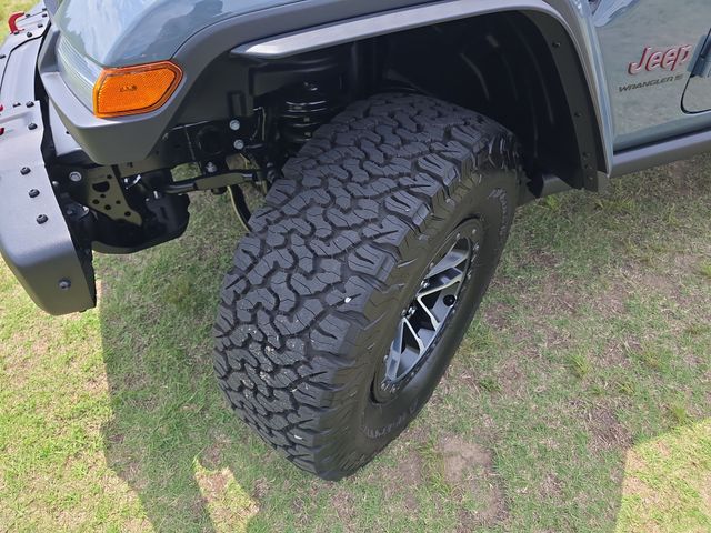 Used 2026 Gray Jeep Rubicon X image 33