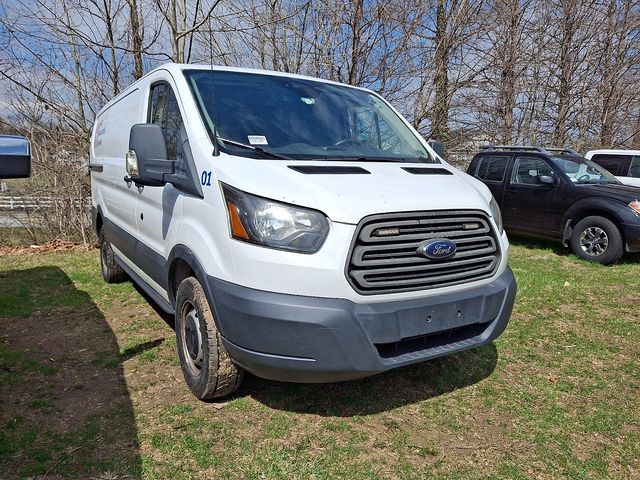 Oxford White 2018 Ford Transit Cargo 250 3dr SWB Low Roof Cargo Van with Sliding Passenger Side Door Van Rear-Wheel Drive 6-Speed Automatic Overdrive