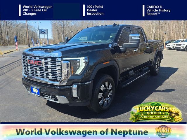 2025 GMC Sierra 2500HD Denali Crew Cab 4WD