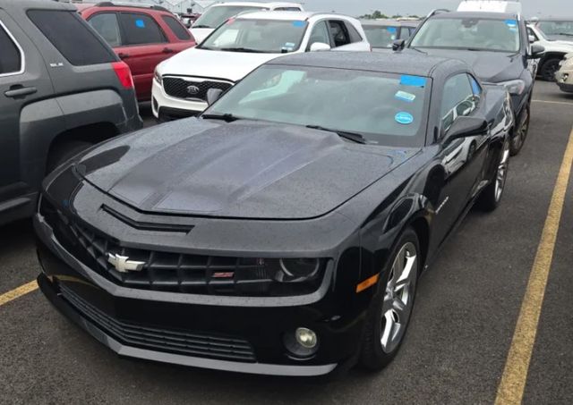 Black 2010 Chevrolet Camaro Coupe Rear-Wheel Drive 6-Speed Manual
