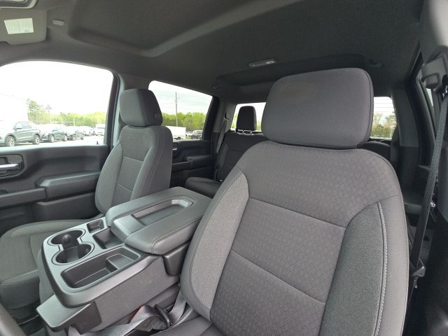 2025 Chevrolet Silverado 2500HD Custom:C02582