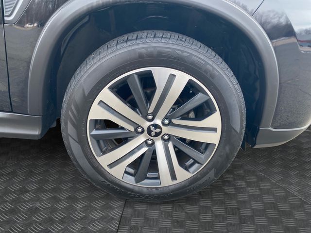 MitsubishiOutlander Sport33