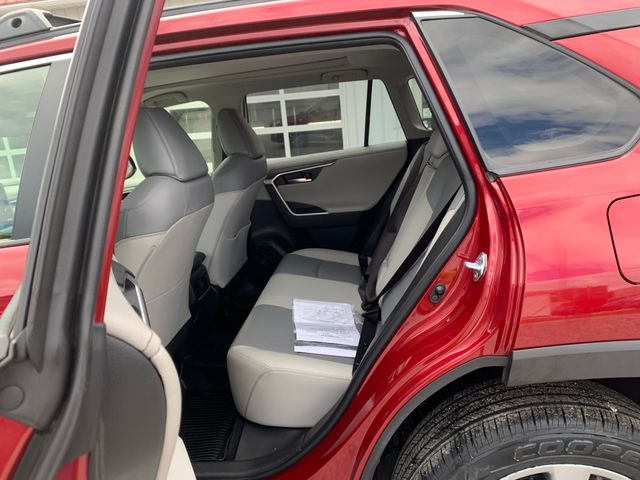 Used 2020 Toyota RAV4 SUV