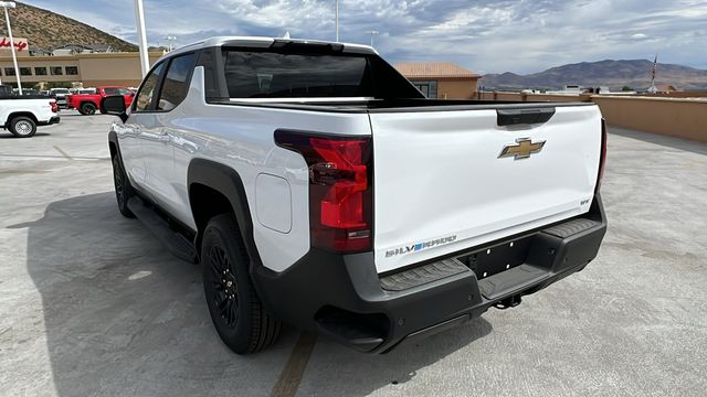 2024 Chevrolet Silverado EV Work Truck 5