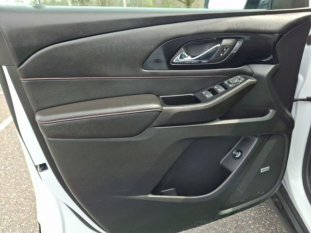 used 2023 Chevrolet Traverse car, priced at $39,950