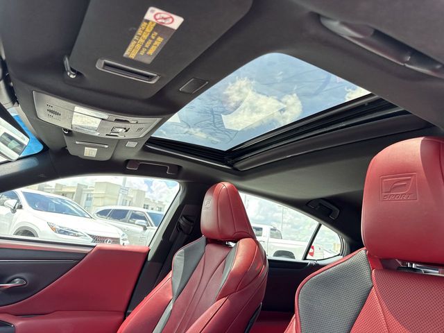 2019 Lexus ES