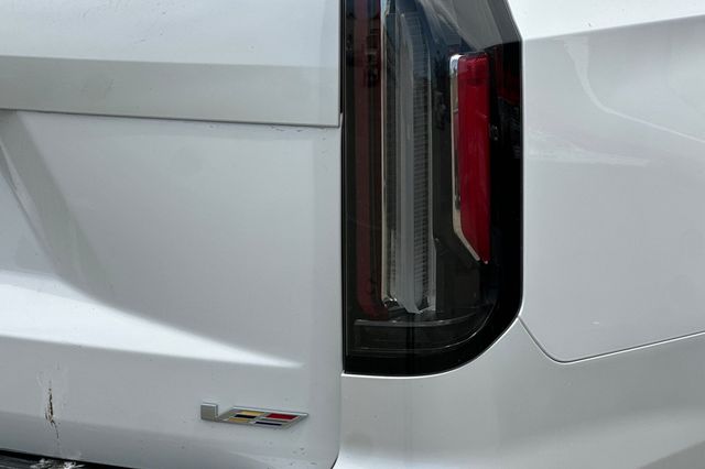Used 2024 White Cadillac V-Series image 7