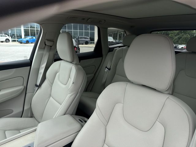 Used 2025 Volvo XC60 SUV