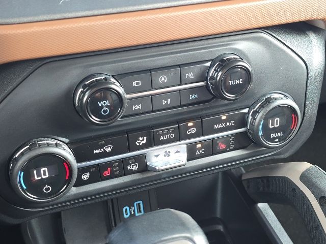 2024 Ford Bronco Outer Banks:B02475