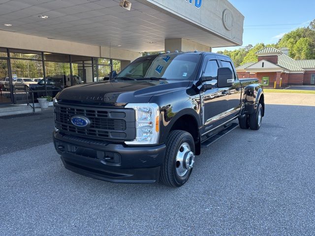 Black Metallic 2023 Ford F-350 Super Duty XL Crew Cab LB DRW 4WD Pickup Truck Four-Wheel Drive Automatic