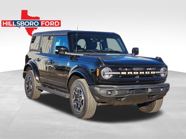 2024 Ford Bronco Outer Banks 2