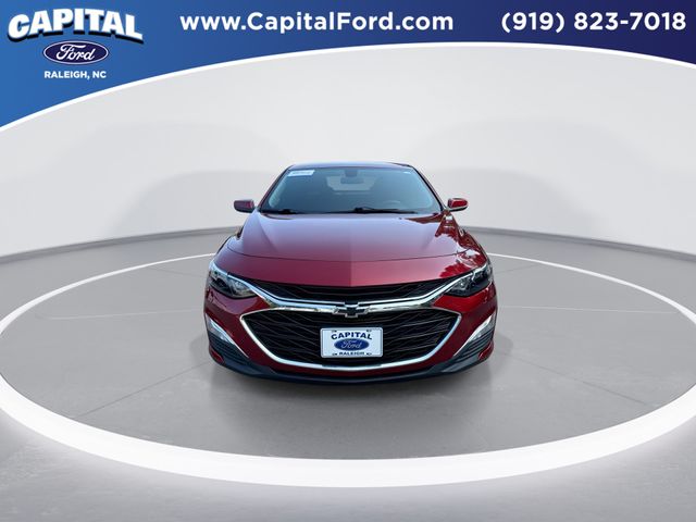 Used 2021 Red Chevrolet RS image 3
