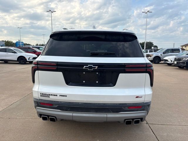 Used 2025 Chevrolet Traverse SUV