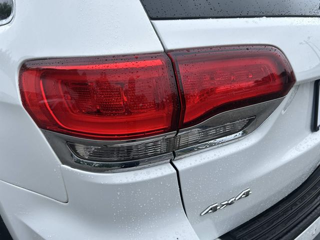 2020 Jeep Grand Cherokee - Image 7