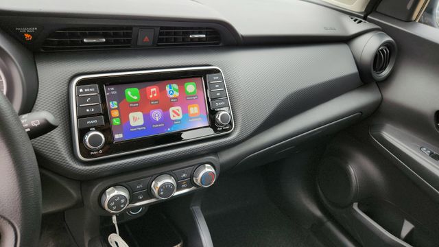 2025 Nissan Kicks Play