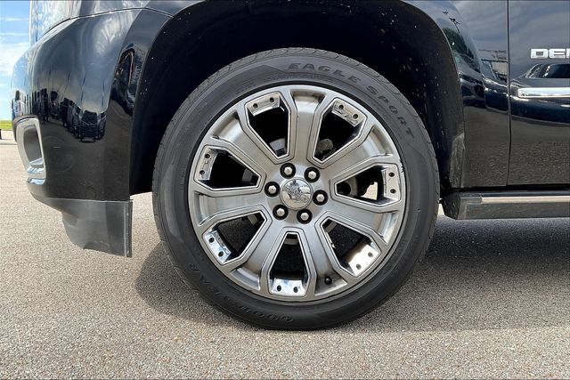 Used 2016 GMC Yukon XL For Sale in OLIVE BRANCH, MS