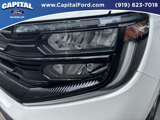 Used 2025 White Ford Active image 11