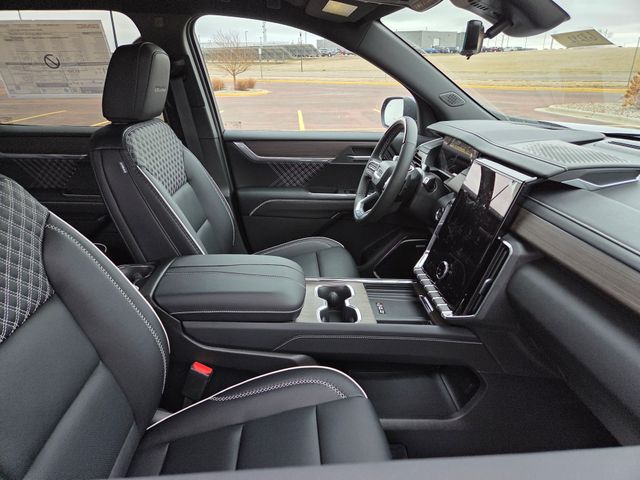 2026 GMC Acadia Denali AWD