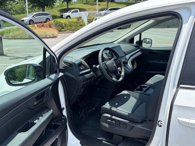 new 2026 Honda Odyssey car, priced at $43,833
