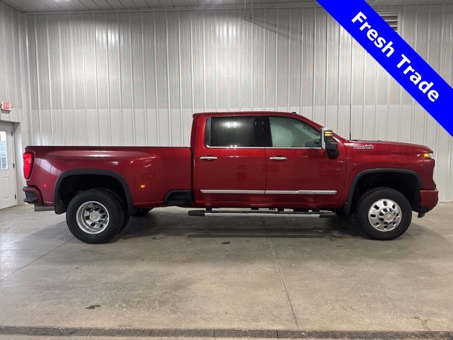 2025 Chevrolet Silverado 3500HD High Country Crew Cab 4WD