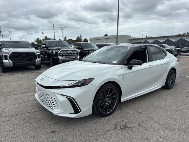 2025 Toyota Camry XSE - Photo 7