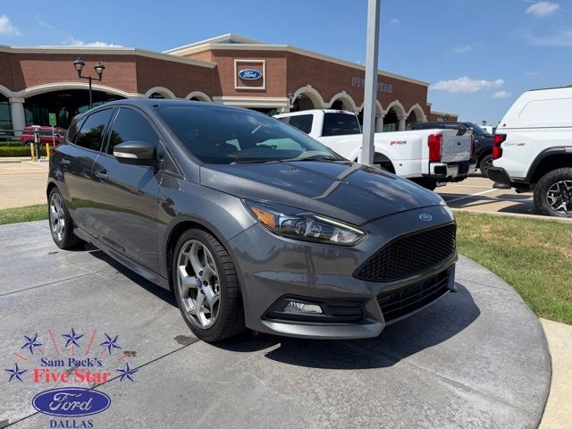 Gray (Magnetic) 2016 Ford Focus ST Hatchback Front-Wheel Drive 6-Speed Manual