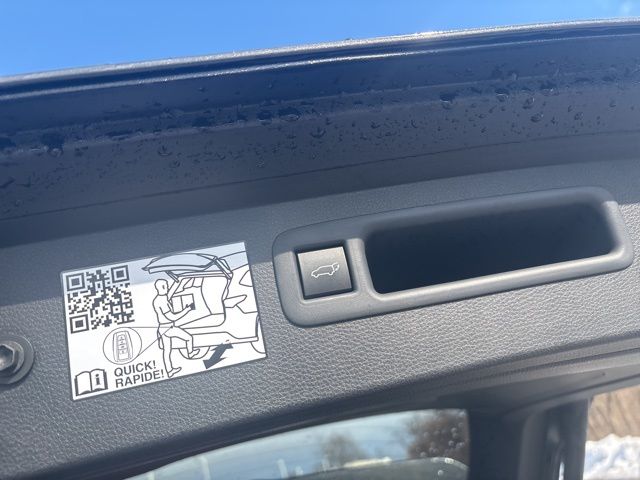 used 2023 Toyota Highlander car, priced at $39,529